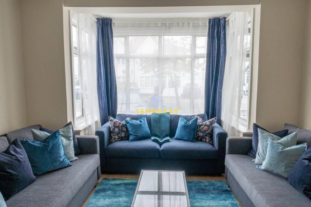 5 Bed/4 Bath At Wembley Stadium & Free Parking Лондон Екстер'єр фото