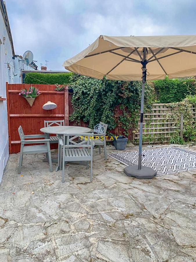 5 Bed/4 Bath At Wembley Stadium & Free Parking Лондон Екстер'єр фото